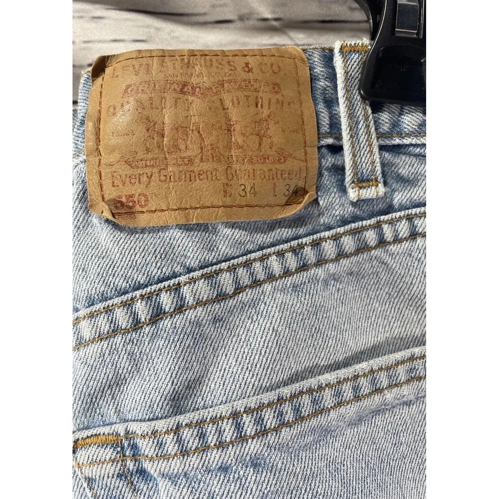 Levis 550 Light Stone Wash Relaxed Fit Made In‎ Canada Jeans 34x34